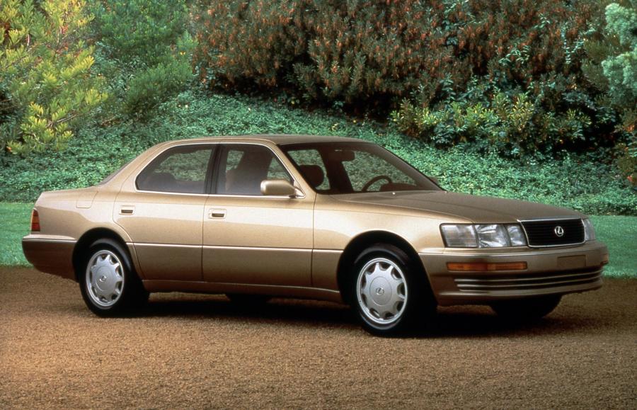  Lexus LS400 (UCF10) 1989 года  (NA) (фото 15 из 30)